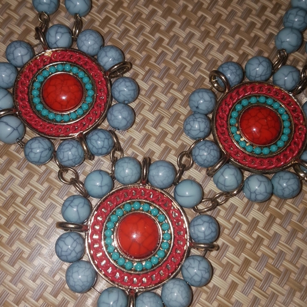 💥STATEMENT NECKLACE💥 - Picture 2 of 4